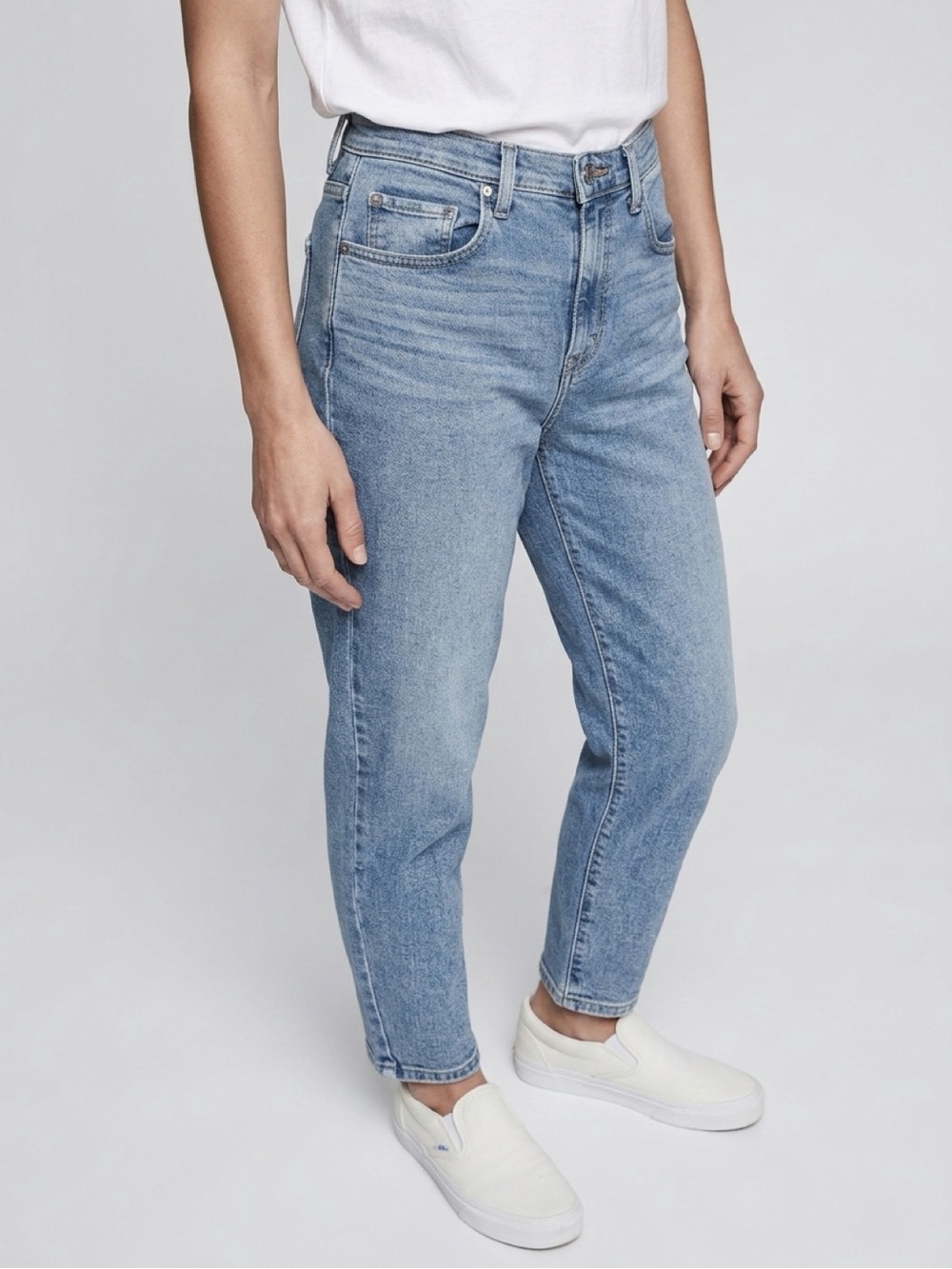 NWT Levi's SilverTab High-Waisted Mom Jeans - Women's Size 27x27